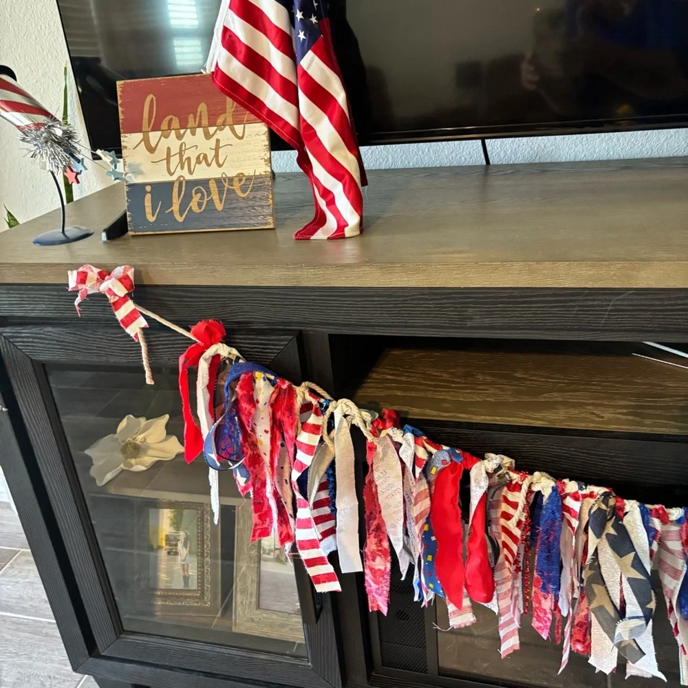 NWT 4th of July or Memorial Day Fabric Garland 🇺🇸